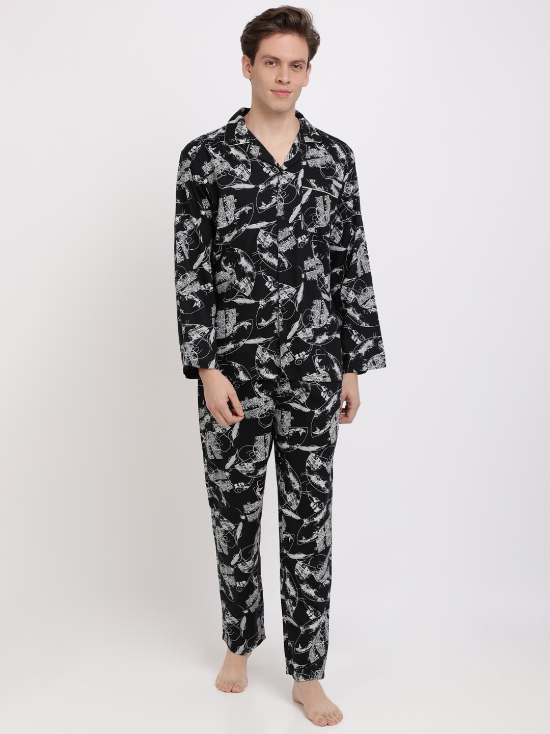 

Bene Kleed Men Black & Grey Printed Night Suit