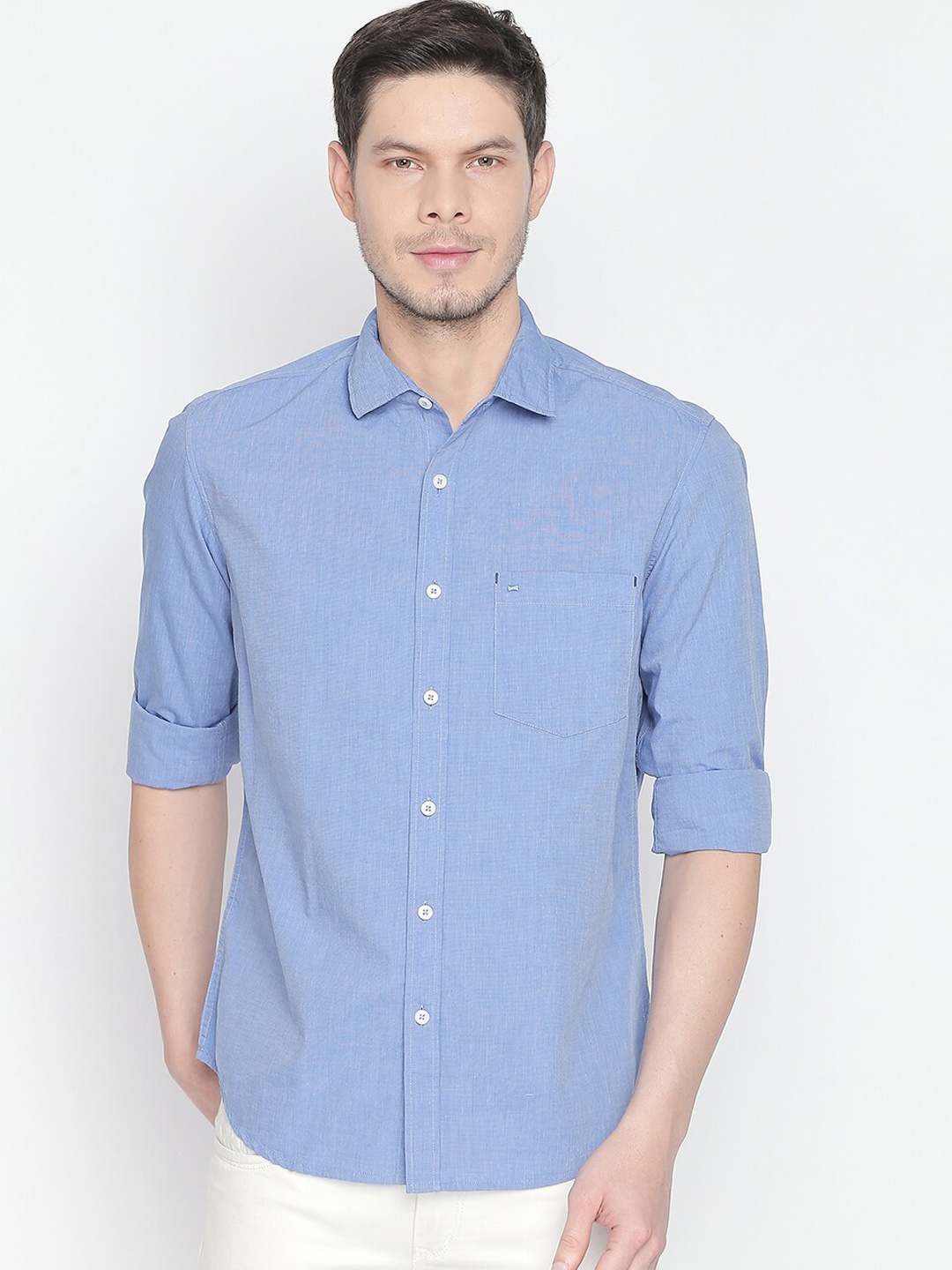 

Basics Men Blue Slim Fit Solid Casual Shirt