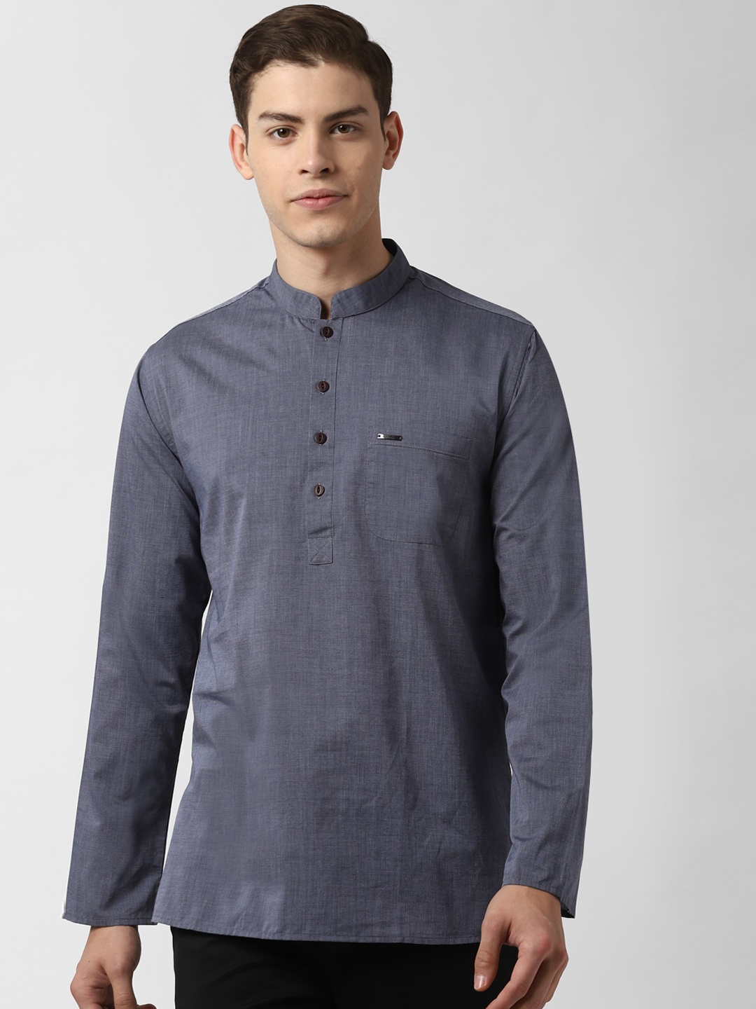 

Peter England Men Navy Blue Solid Straight Kurta