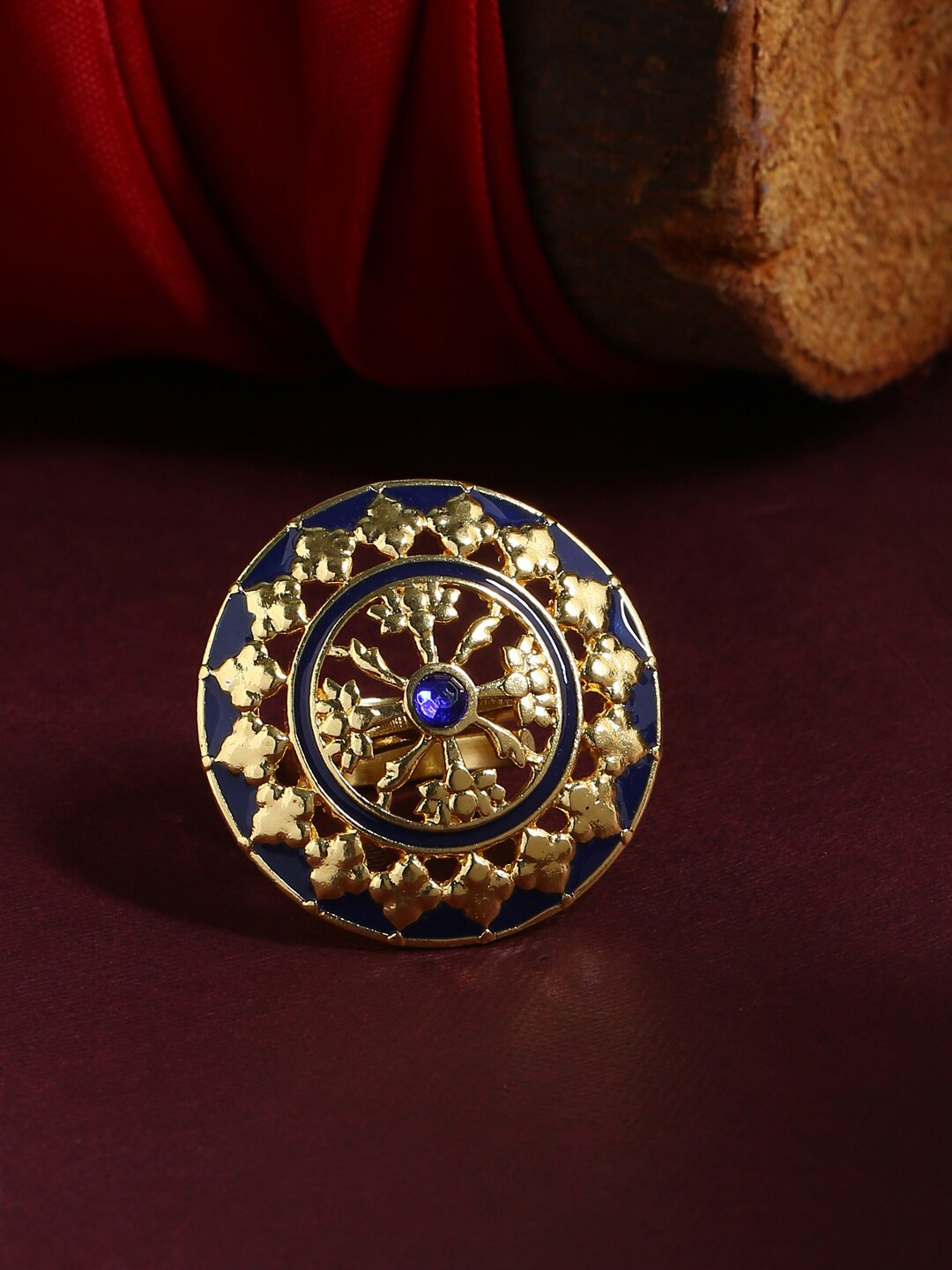 

Voylla Gold-Plated Enameled Dome Shaped Finger Ring