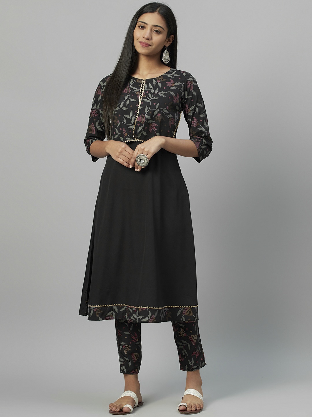 

ZIYAA Women Black Yoke Design Anarkali Kurta