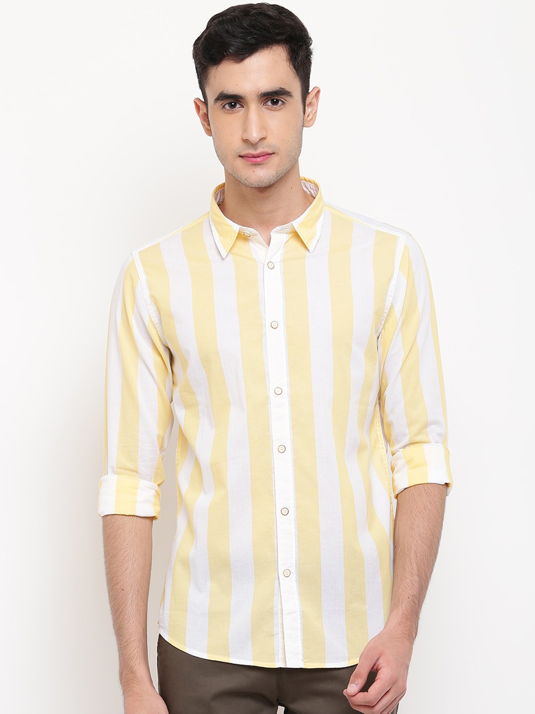 

Pepe Jeans Men Yellow & White Regular Fit Striped Casual Shirt