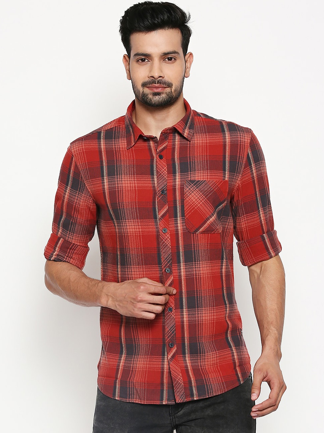 

People Men Red Slim Fit Checked Casual Shirt