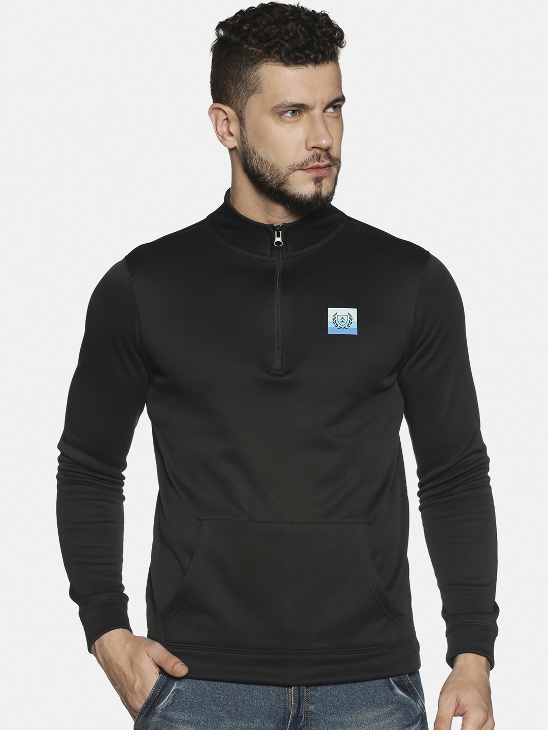 

Steenbok Men Black Solid Sweatshirt