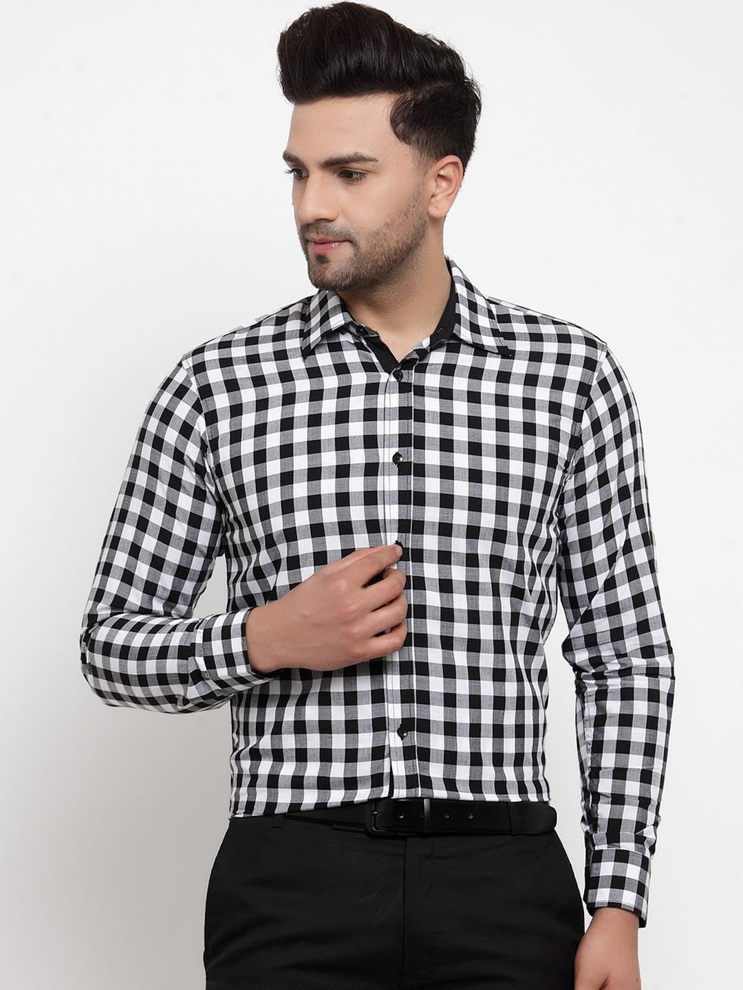 

Purple State Men Black & White Slim Fit Checked Formal Shirt