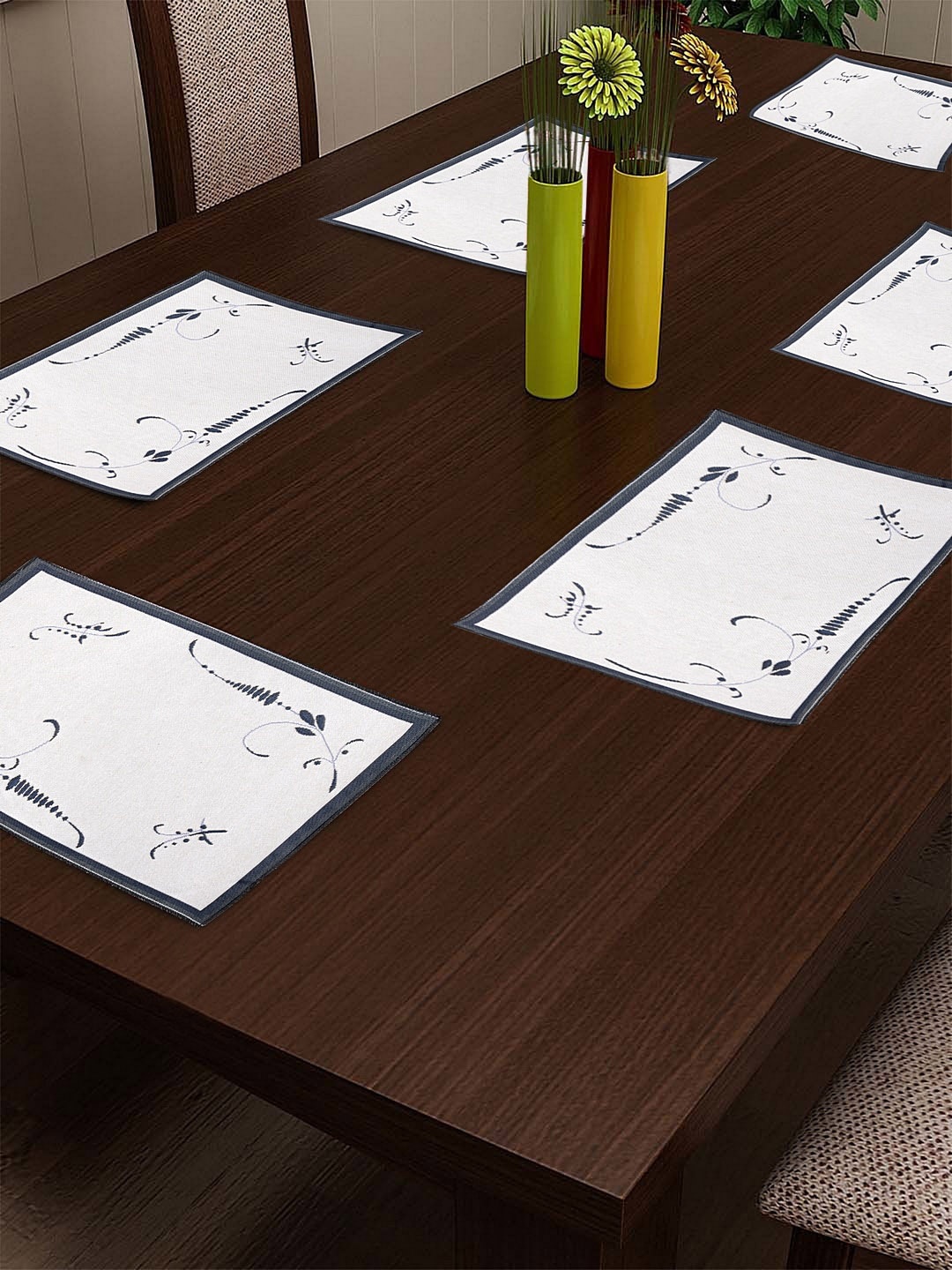 KLOTTHE Set of 6 White & Black Woven Design Rectangular Table Placemats
