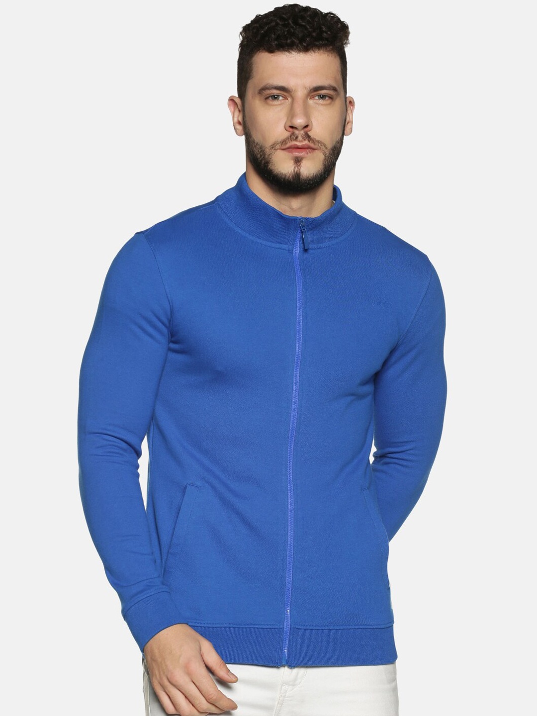 

Steenbok Men Blue Solid Sweatshirt