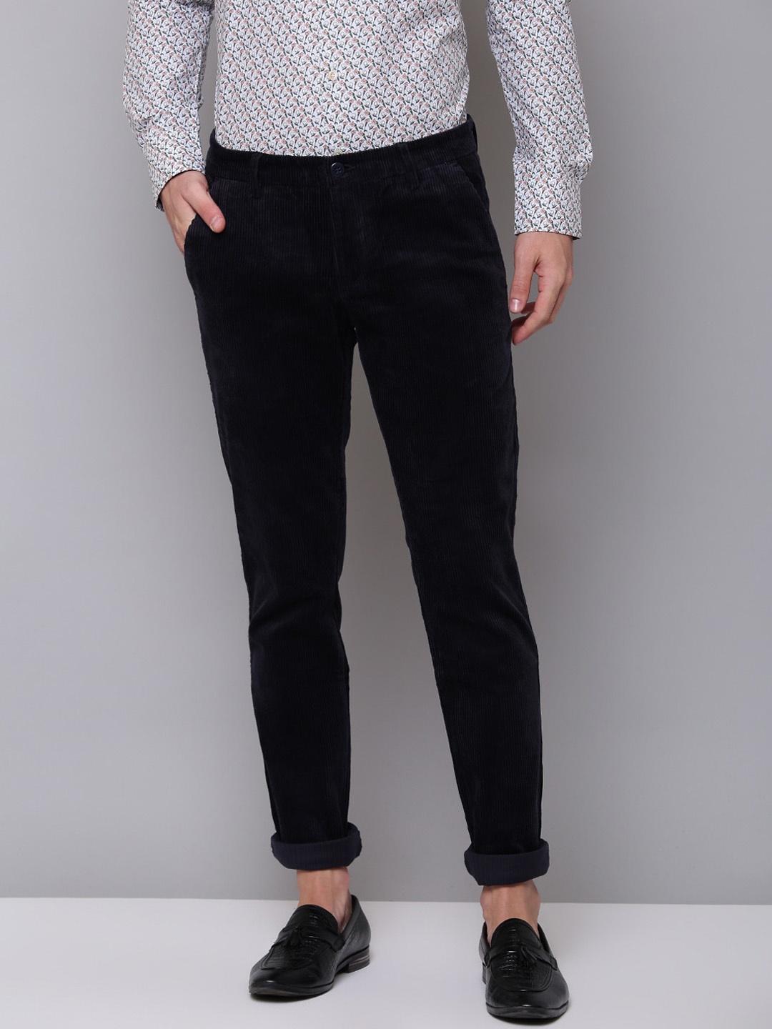 

Bruun & Stengade Men Navy Blue Solid Regular Trousers