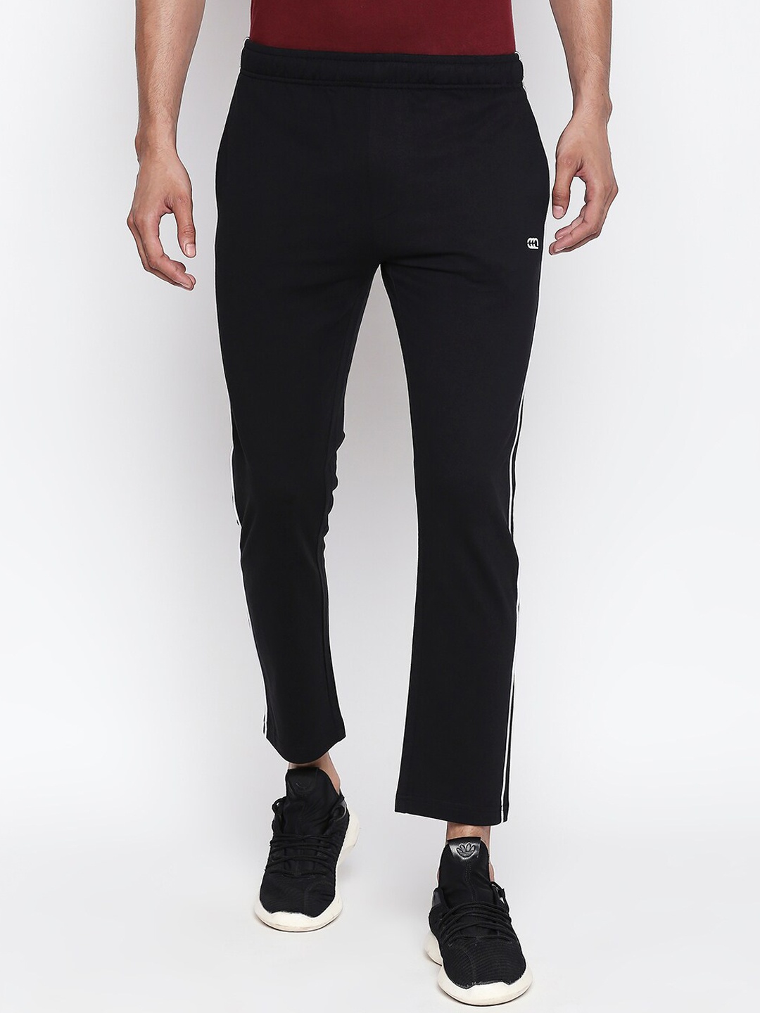 

Ajile by Pantaloons Men Black Solid Slim Fit Track Pants