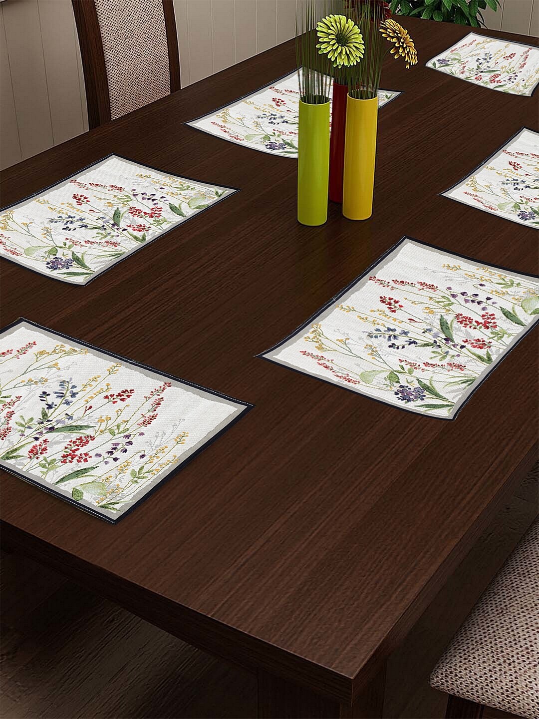 

KLOTTHE Set Of 6 Off-White & Green Woven-Design Table Placemats