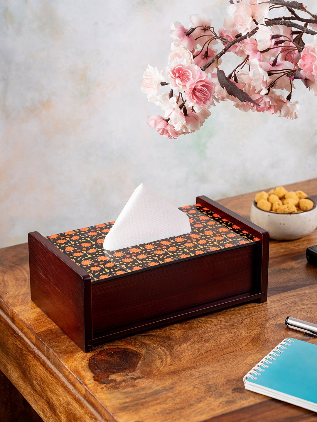 

KOLOROBIA Brown & Black Printed Tissue Holder