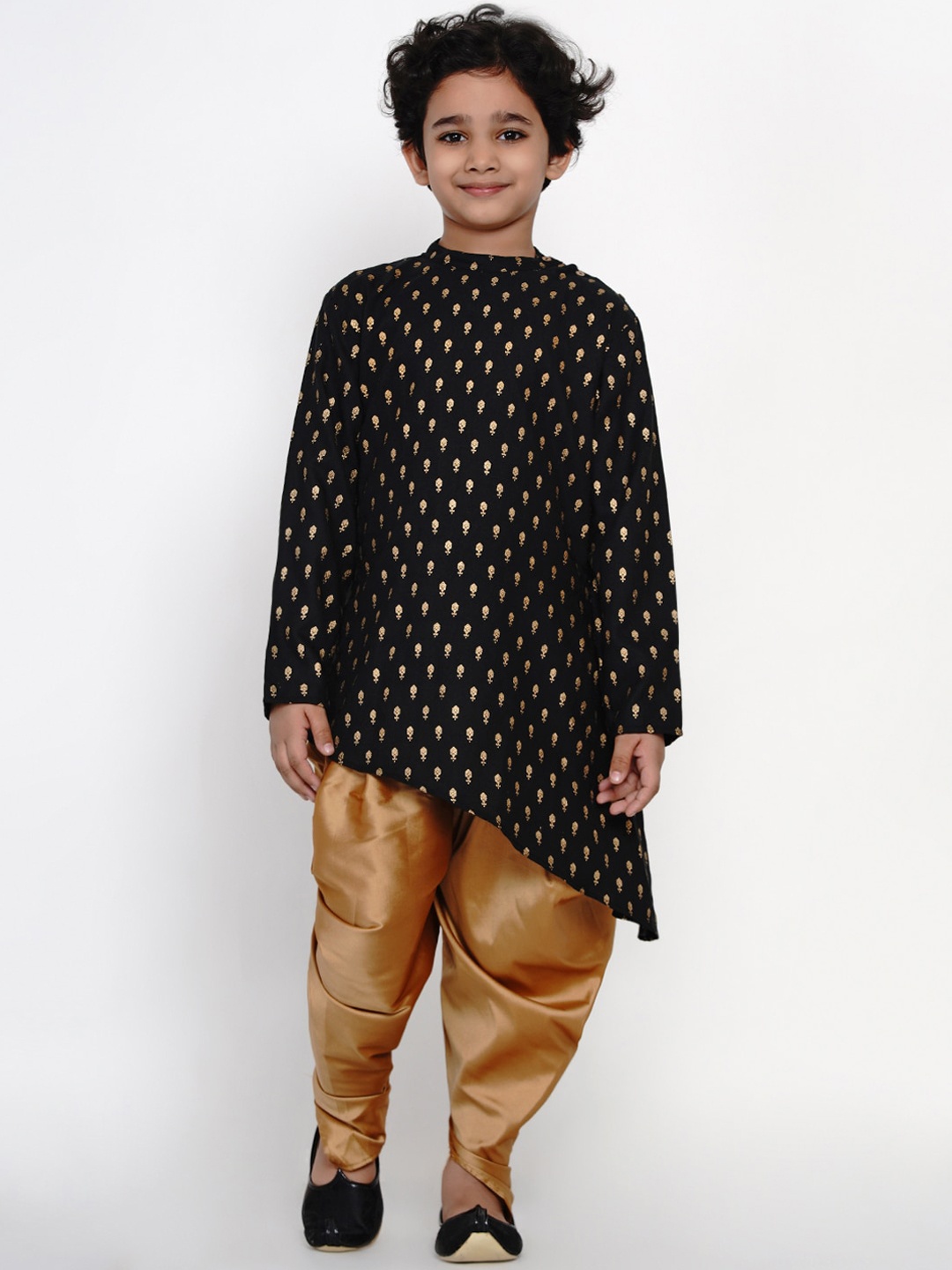 

Bittu By Bhama Boys Black & Gold-Toned Foil Woven Design Kurta with Dhoti Pants