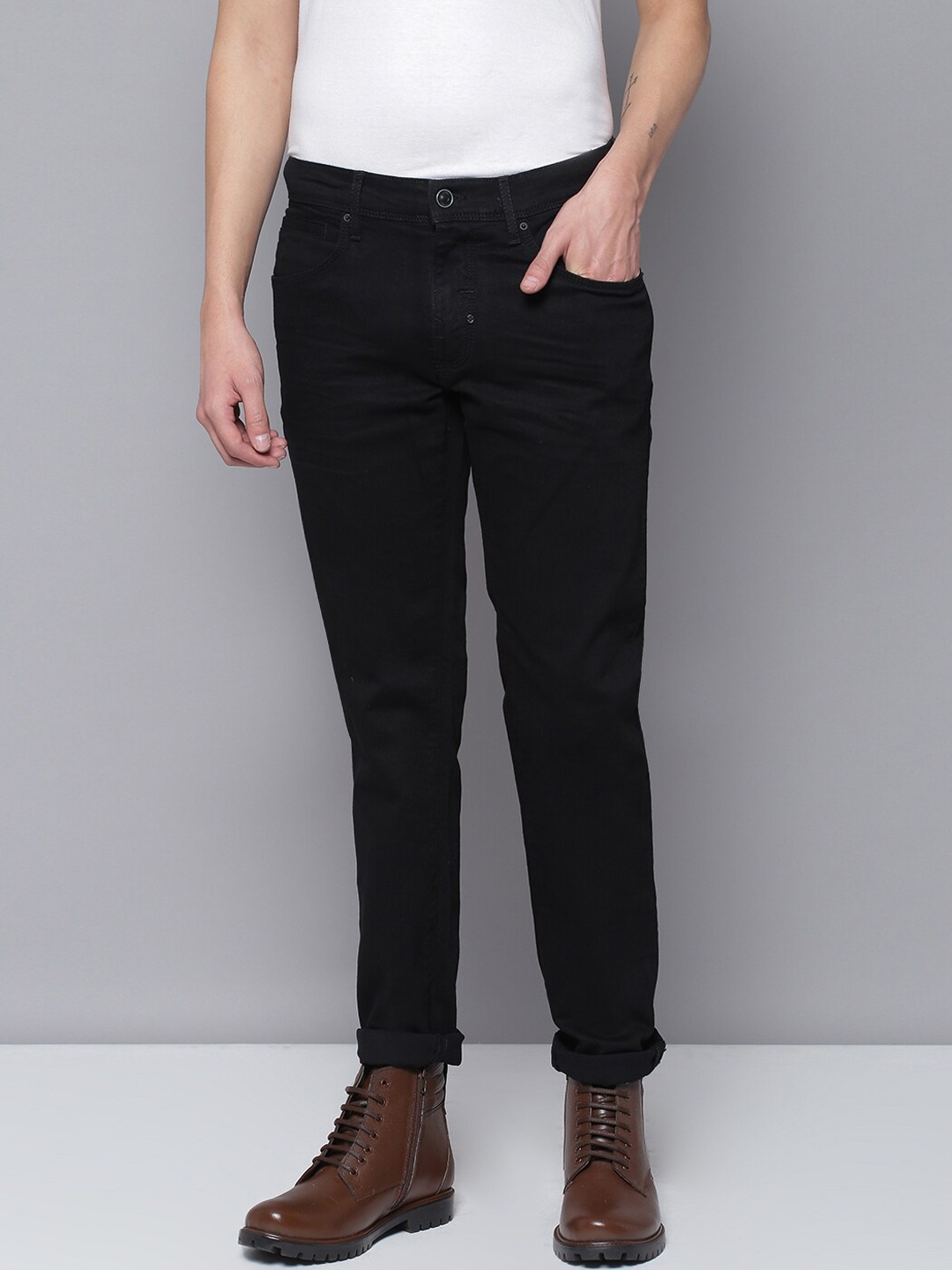 

Antony Morato Men Black Regular Fit Mid-Rise Clean Look Stretchable Jeans