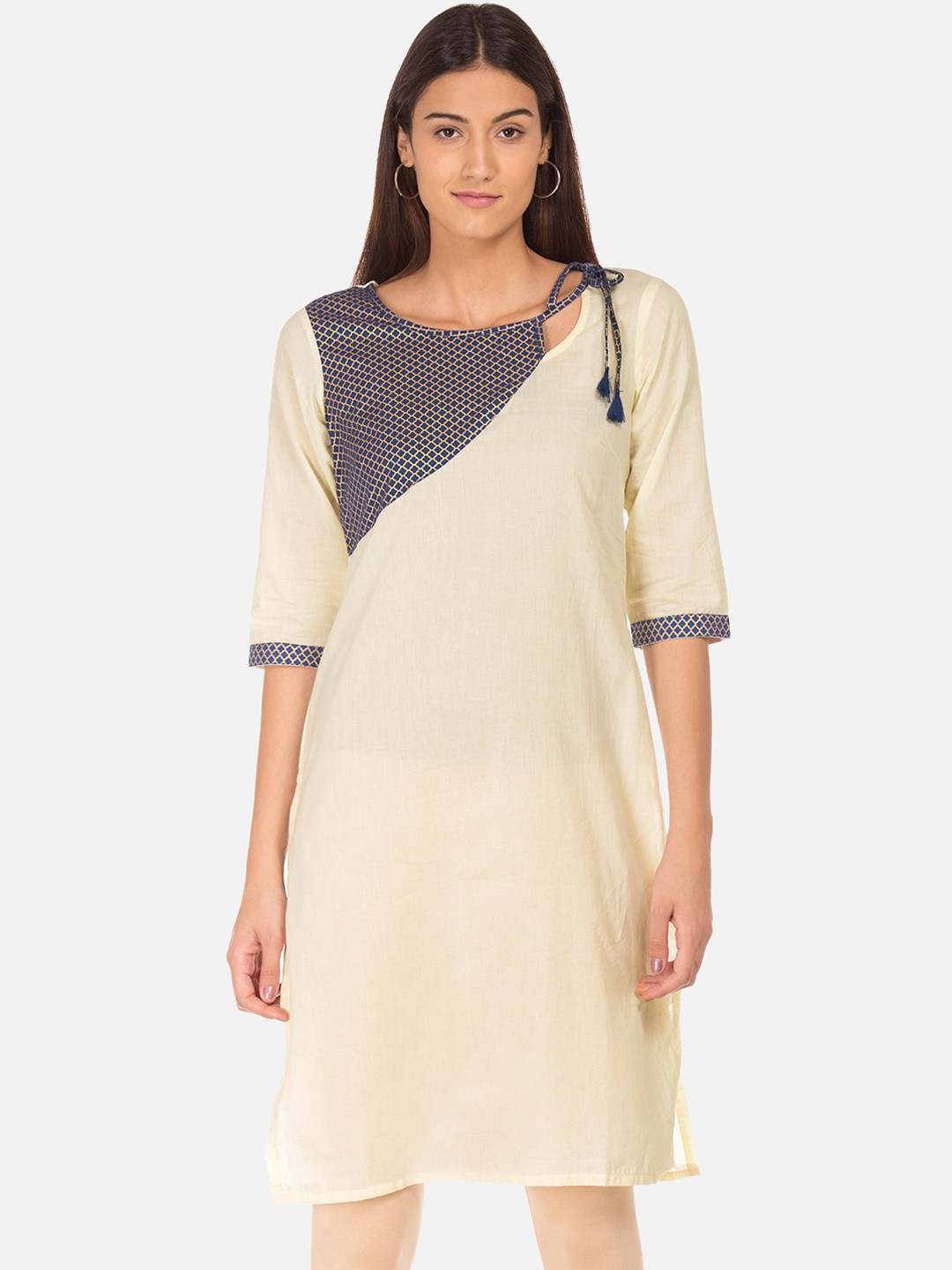 

Karigari Women Cream-Coloured & Navy Blue Colourblocked Straight Kurta