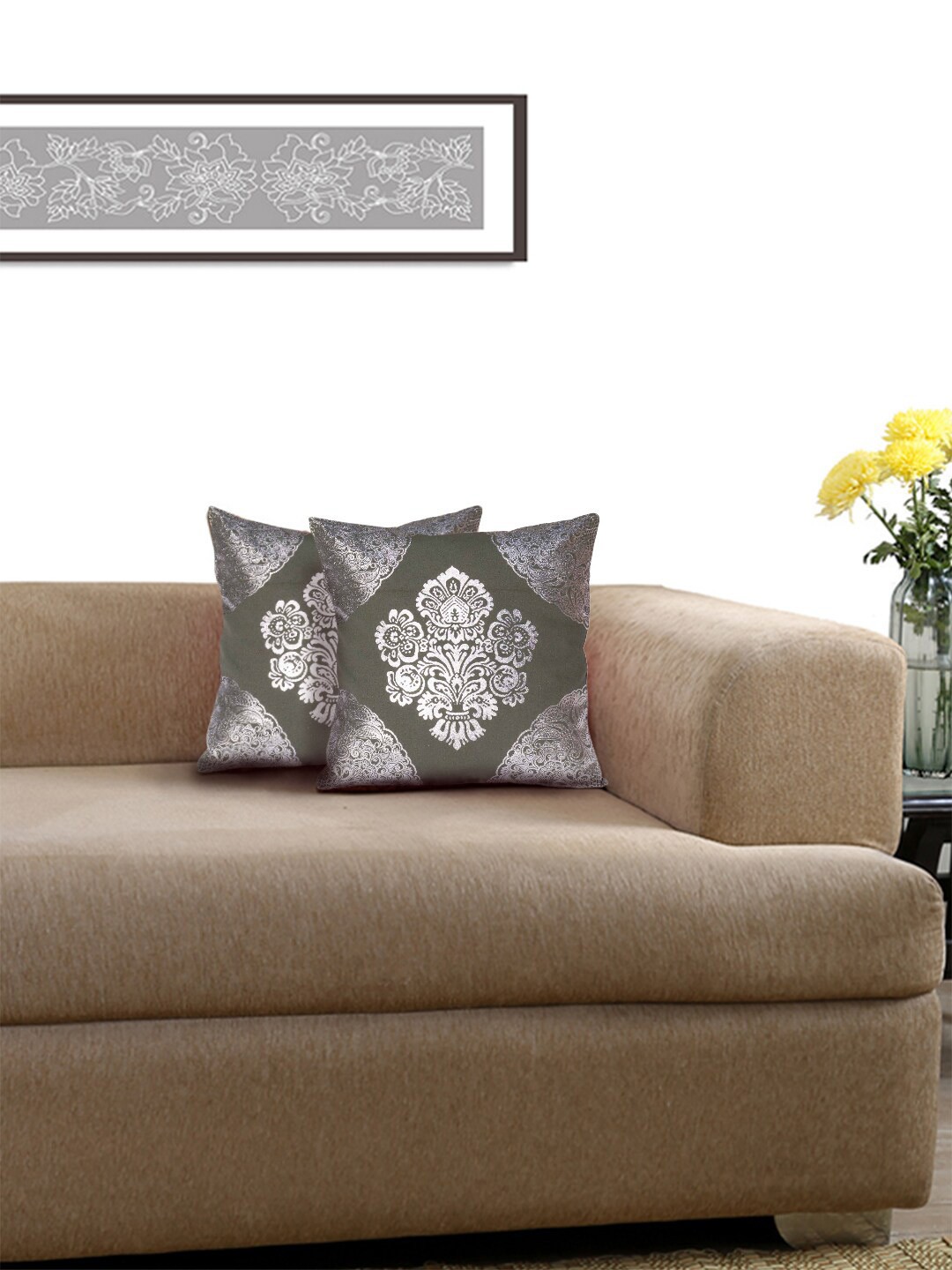 

Lushomes Green & Silver-Coloured Set of 2 Ethnic Motifs Square Cushion Covers