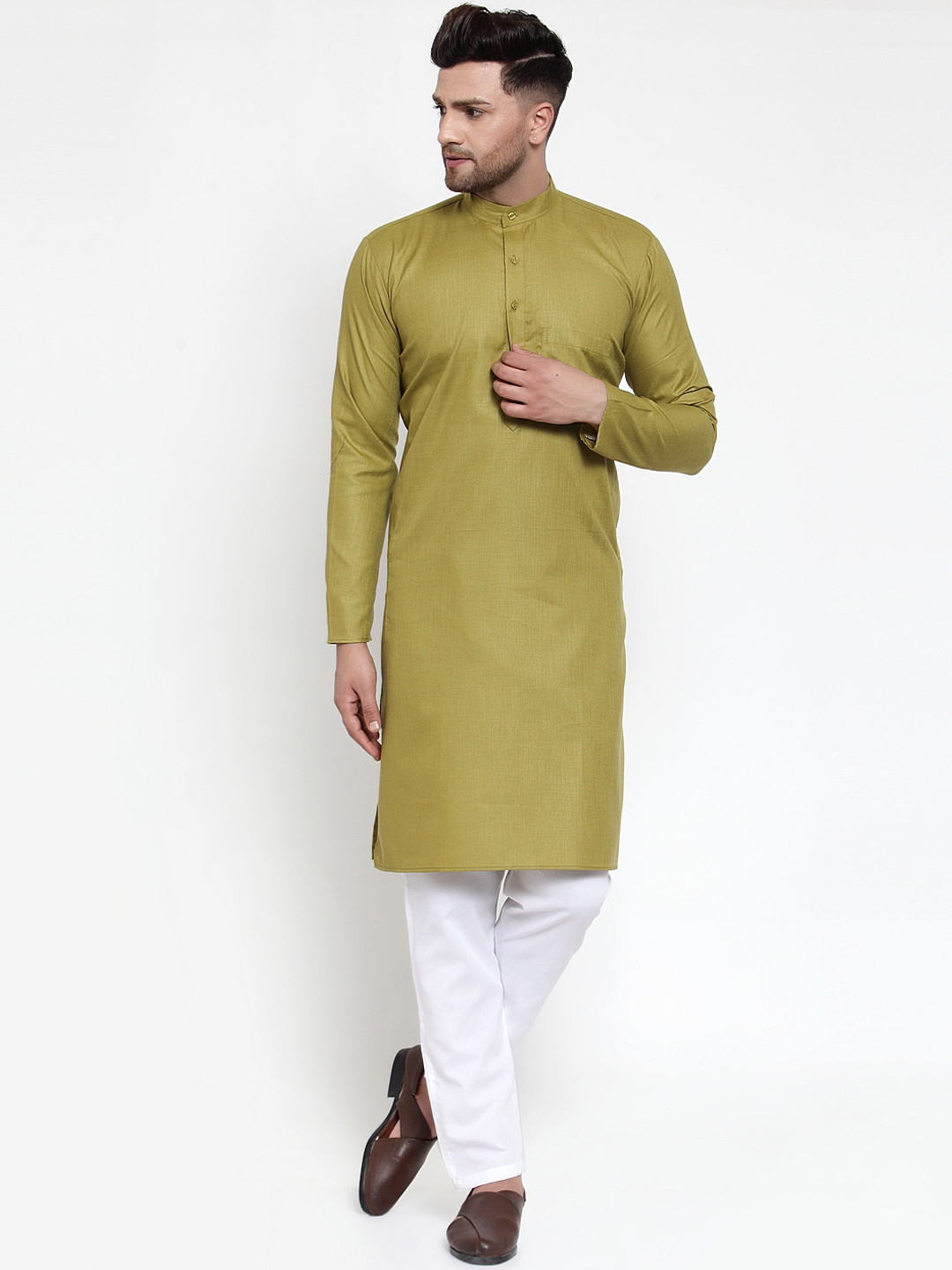 

Jompers Men Green & White Solid Kurta with Pyjamas