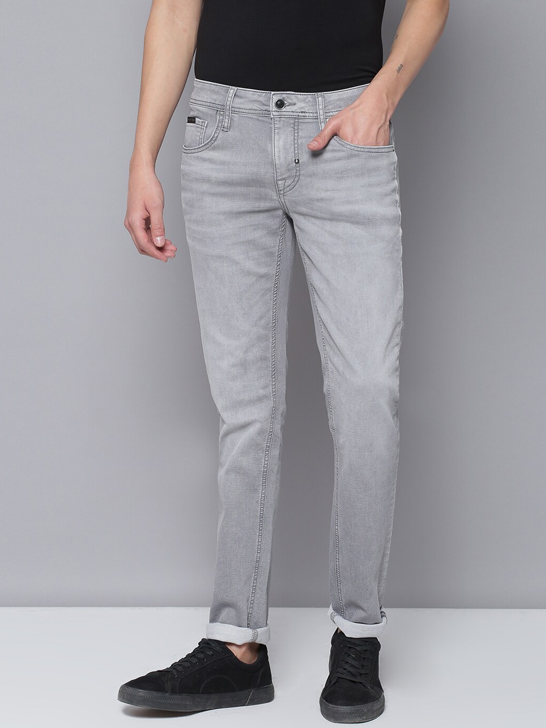 

Antony Morato Men Grey Regular Fit Mid-Rise Clean Look Stretchable Jeans