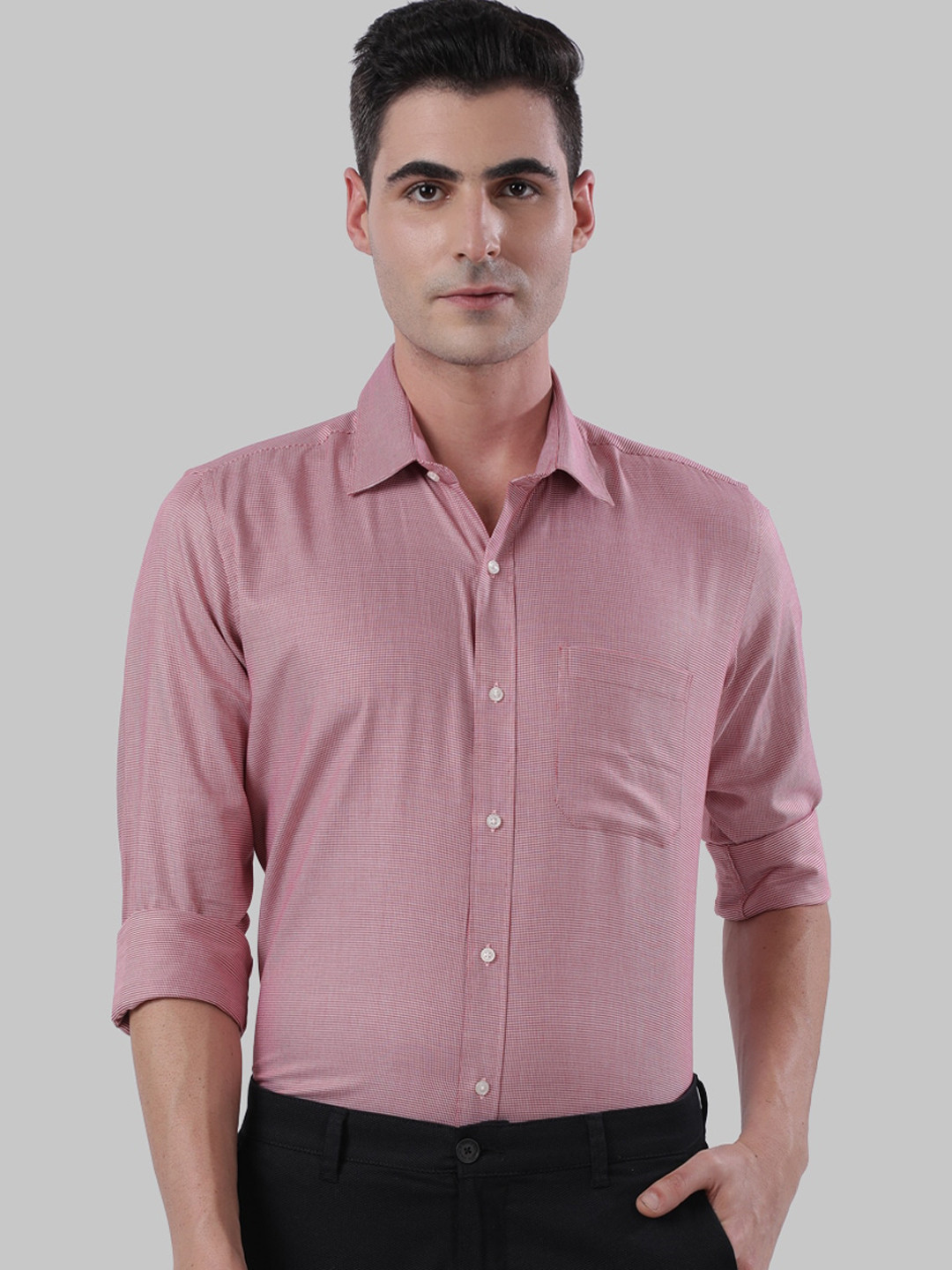 

Raymond Men Red Regular Fit Solid Formal Shirt