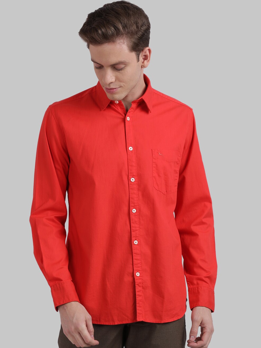 

Parx Men Red Regular Fit Solid Casual Shirt