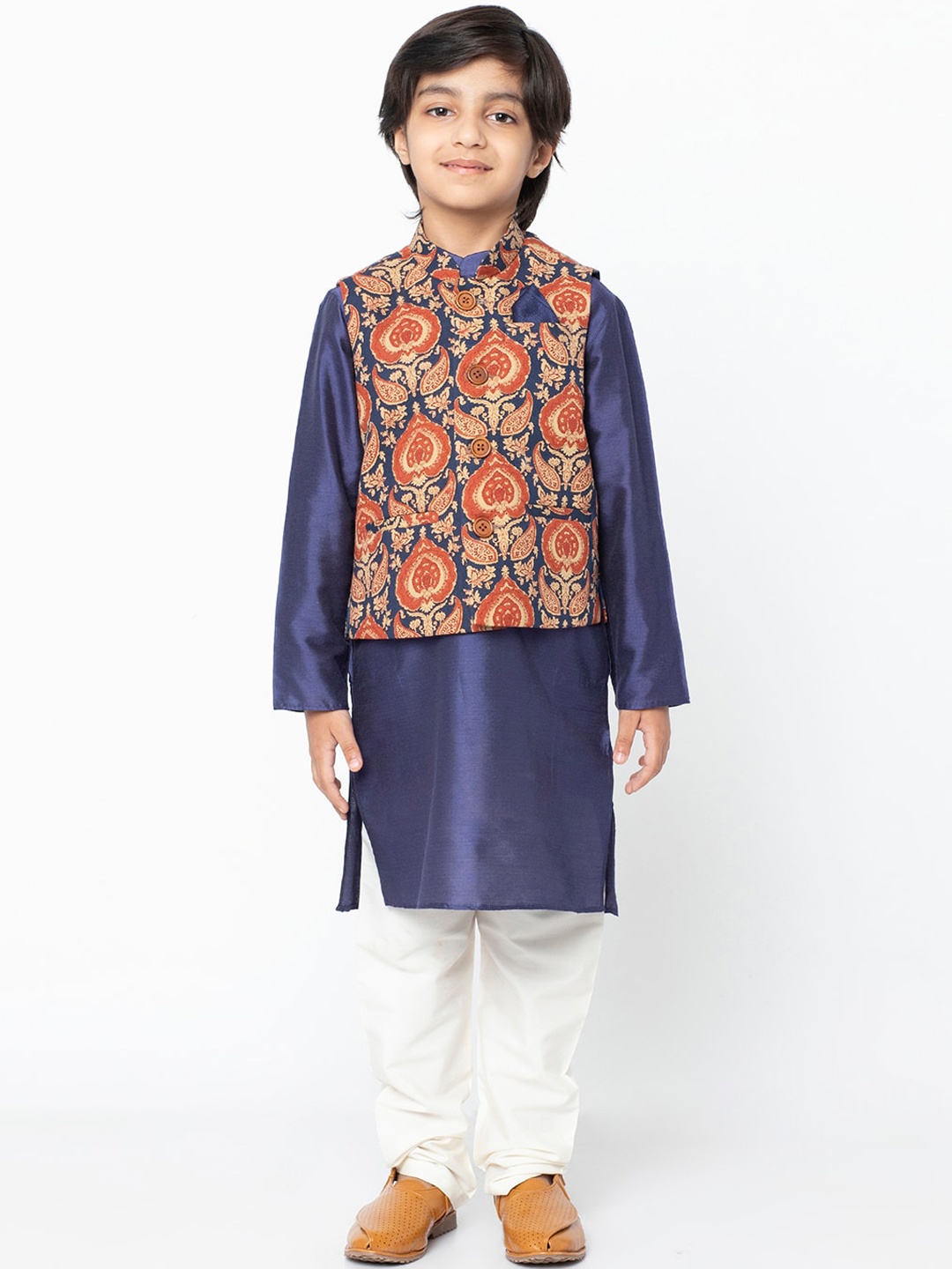 

KISAH Boys Navy Blue & Off-White Solid Kurta Set