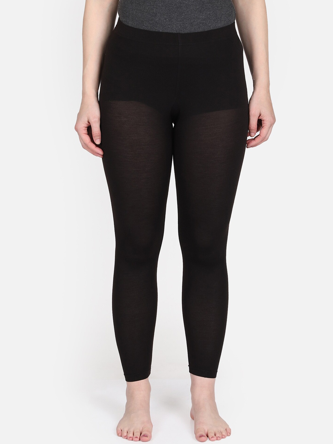 

Ayaki Women Black Solid Thermal Bottom