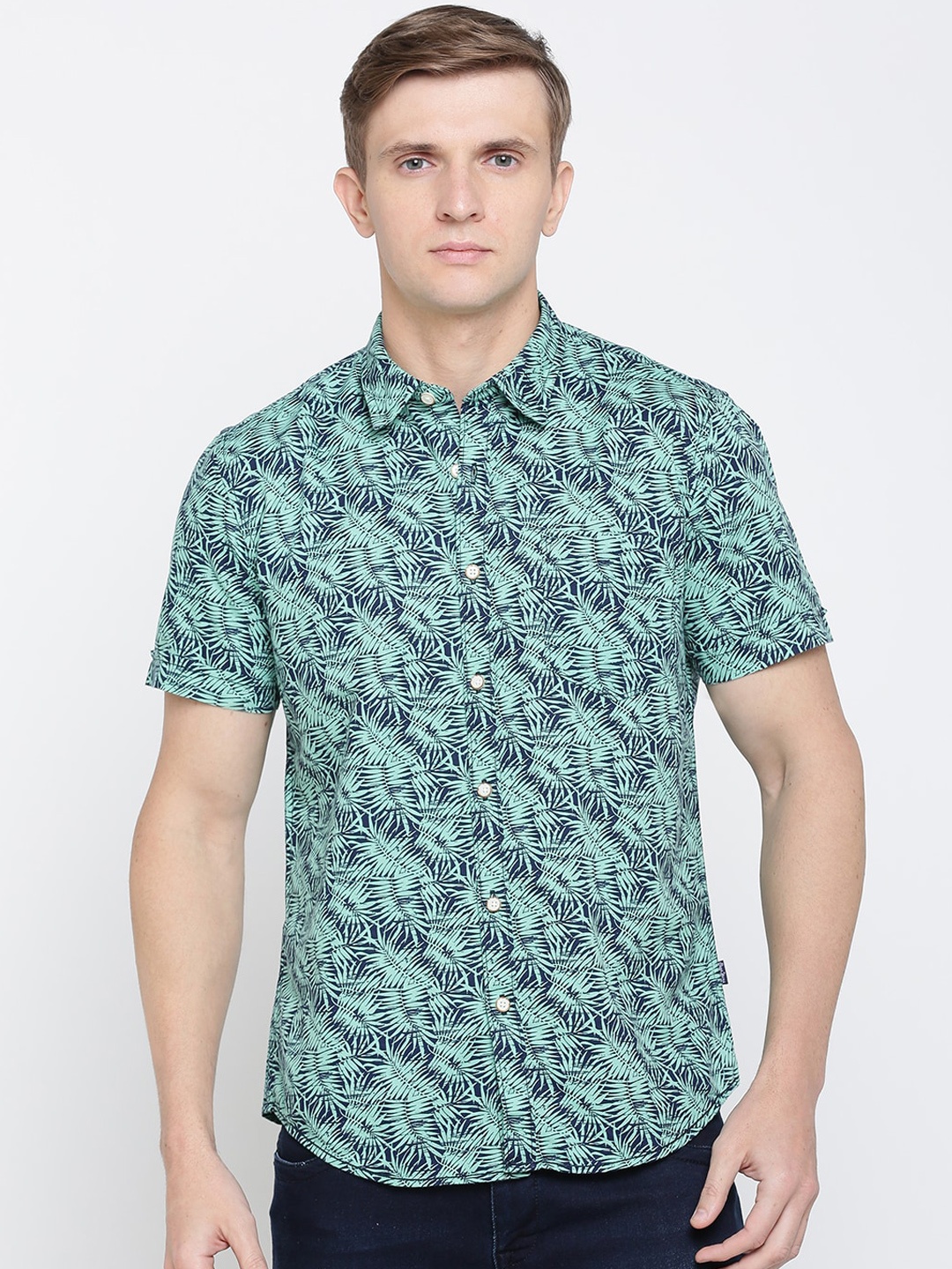 

Pepe Jeans Men Green & Navy Blue Regular Fit Printed Casual Shirt