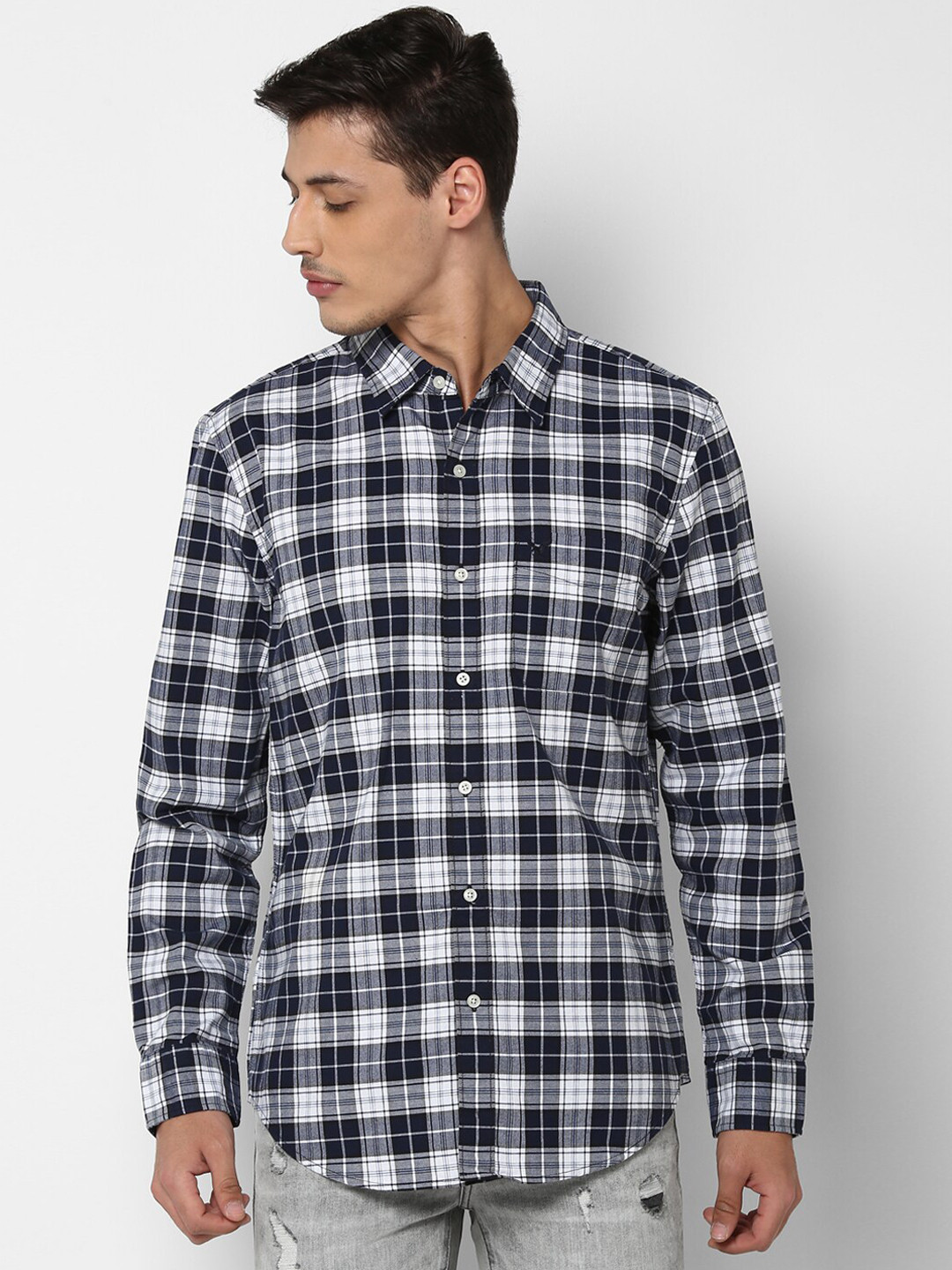 

AMERICAN EAGLE OUTFITTERS Men Blue Classic Regular Fit Checked Casual Shirt