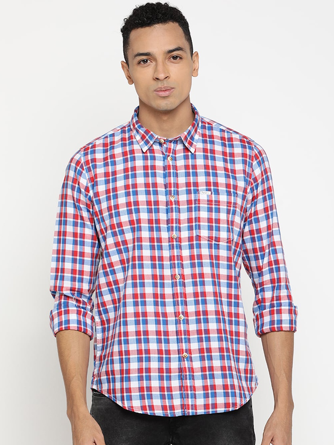 

Pepe Jeans Men White & Red Regular Fit Checked Casual Shirt