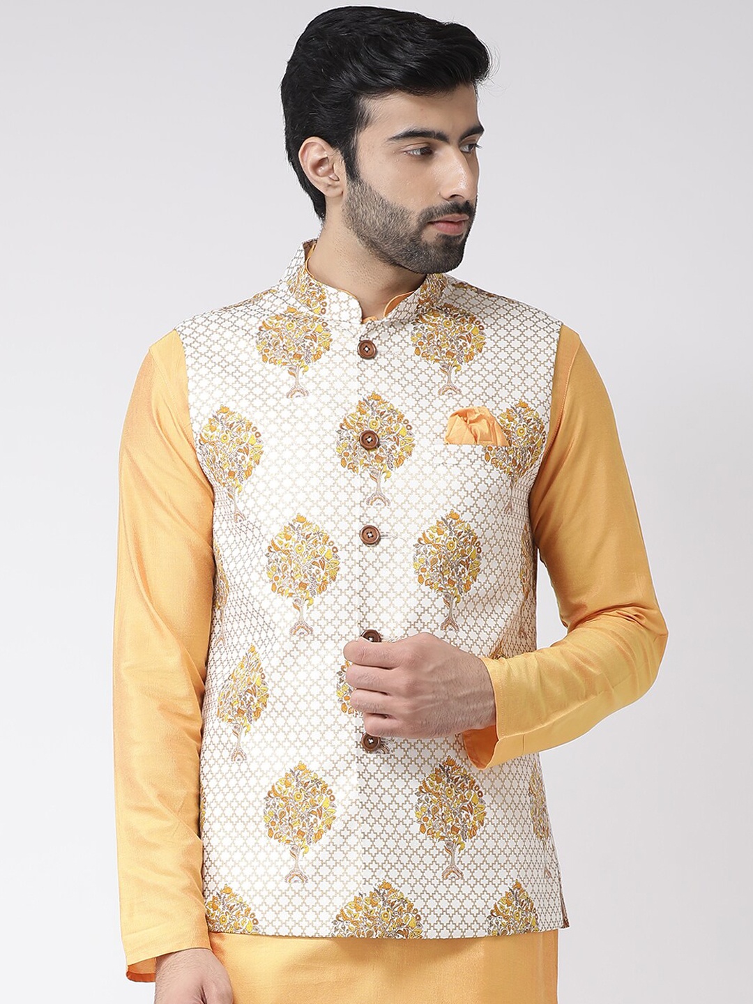 

Vartah Men White & Gold-Coloured Ethnic Motifs Printed Woven Pure Cotton Nehru Jacket