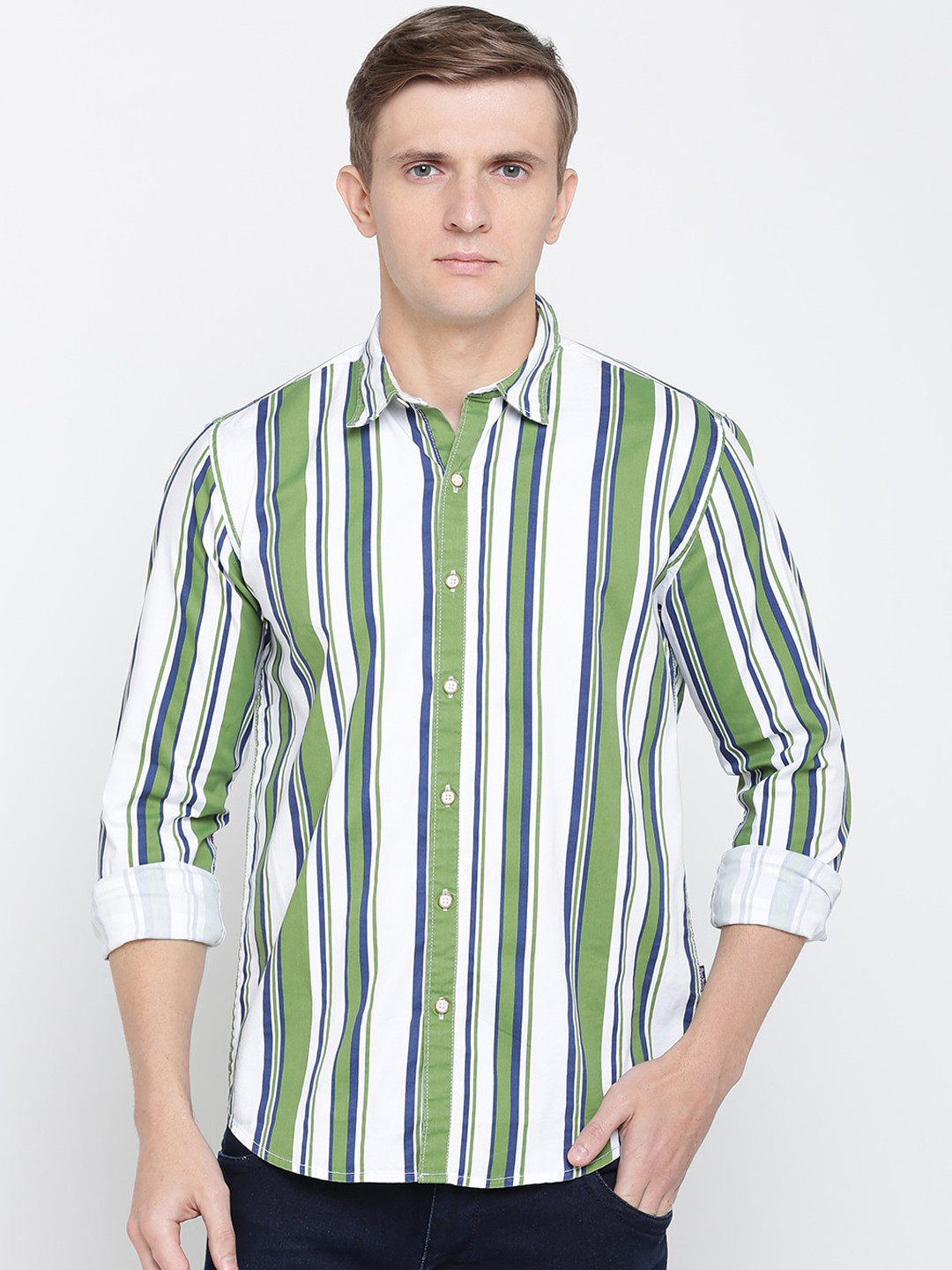

Pepe Jeans Men White & Green Regular Fit Striped Casual Shirt