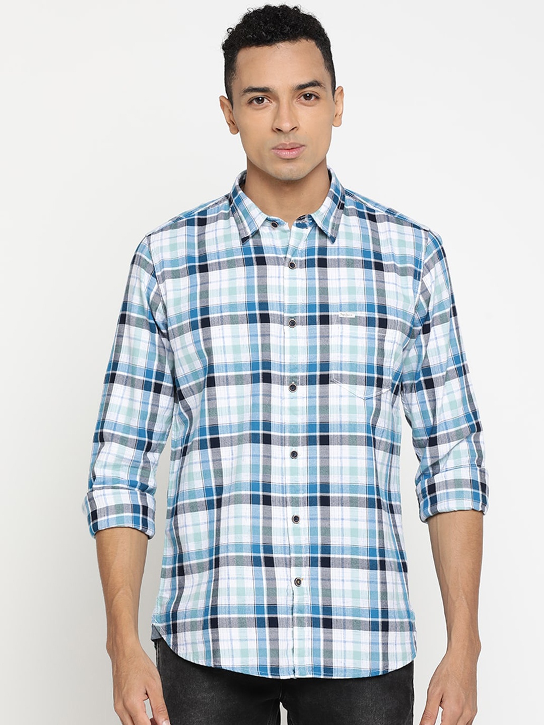 

Pepe Jeans Men Green & Off-White Regular Fit Checked Casual Shirt