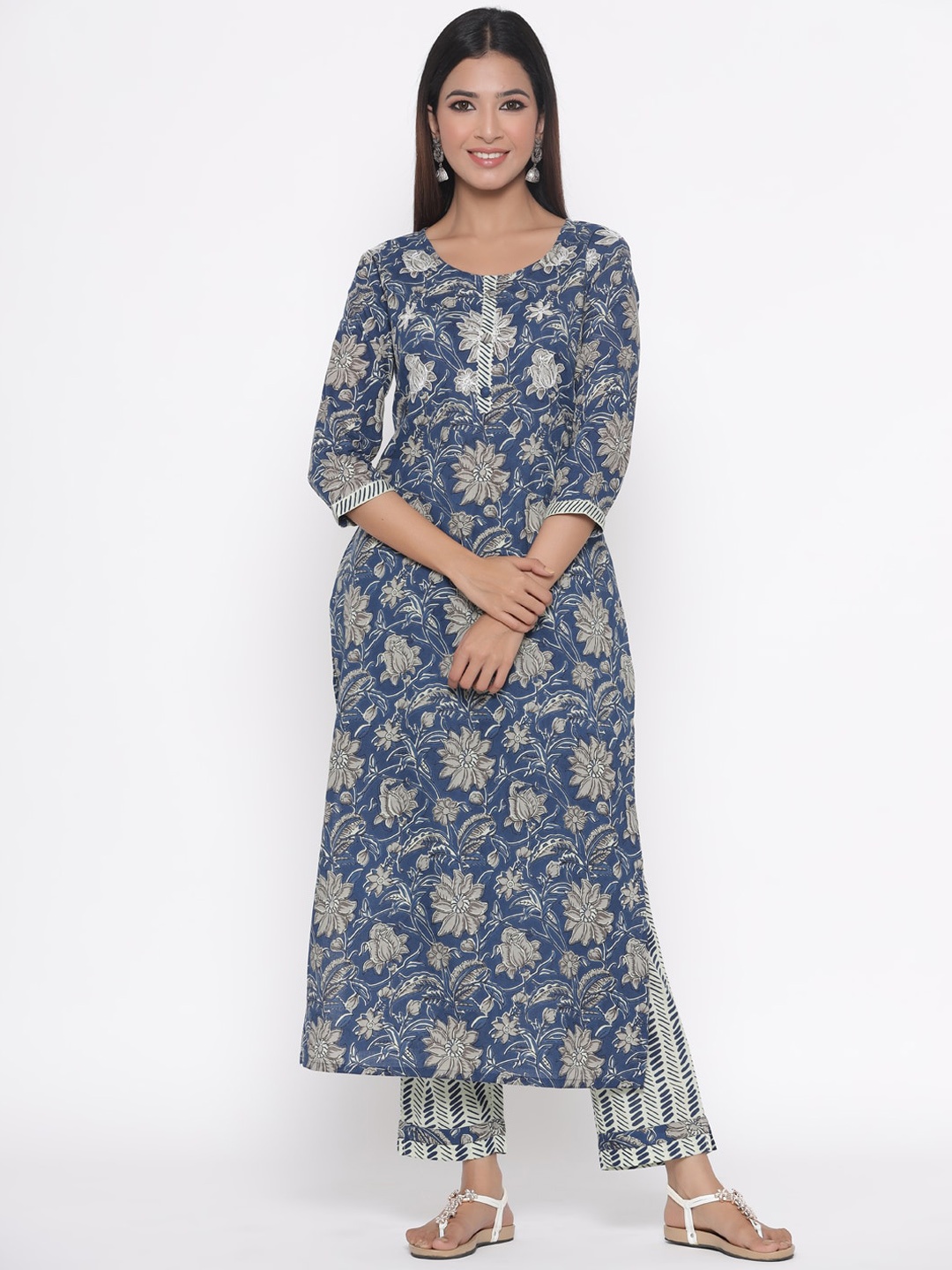 

Silai Bunai Women Blue & Grey Printed Kurta with Palazzos