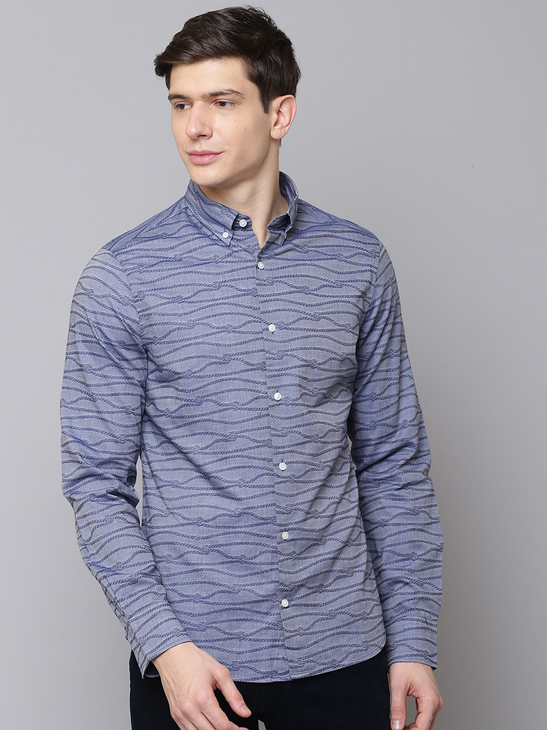 

GANT Men Blue Regular Fit Self Design Casual Shirt