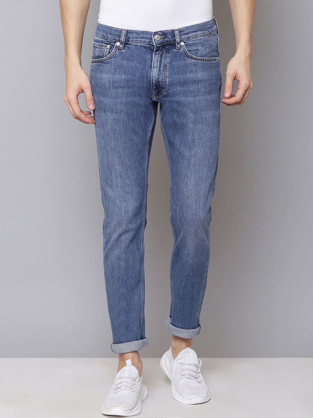

GANT Men Blue Tapered Fit Mid-Rise Clean Look Jeans