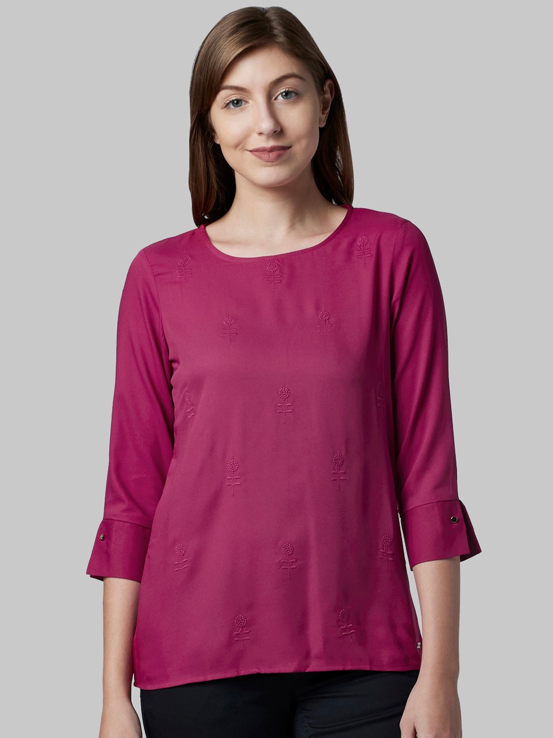 

Park Avenue Woman Magenta Embroidered Top