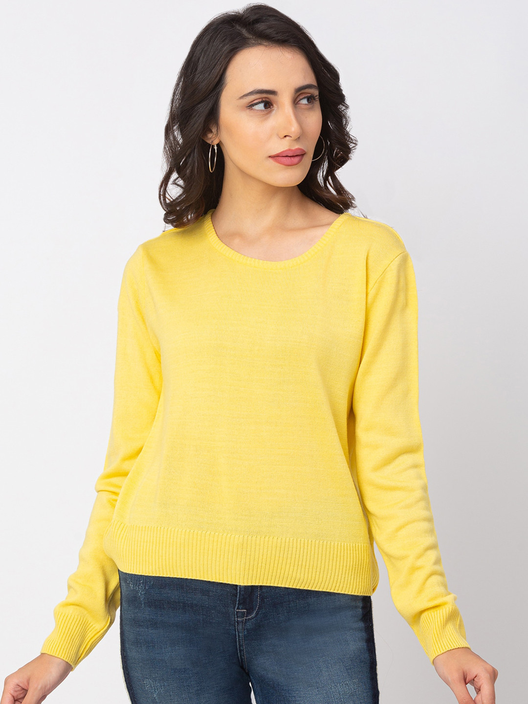 

Globus Women Yellow Solid Pullover Sweater