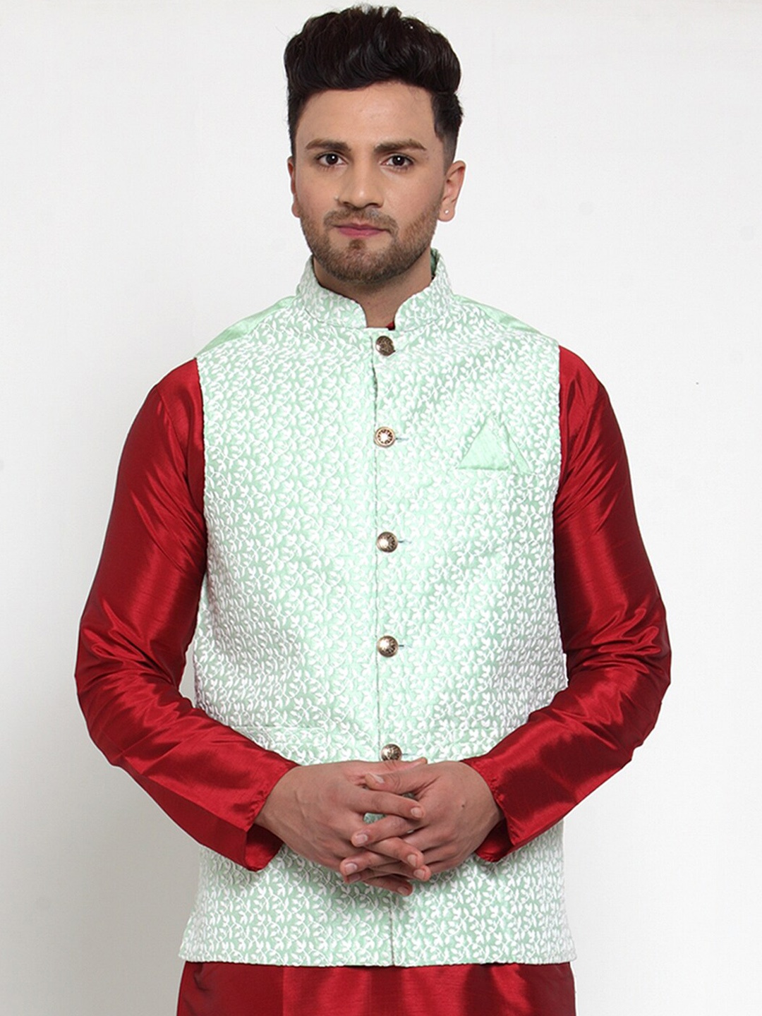 

Jompers Men Green Embroidered Regular Fit Nehru Jacket