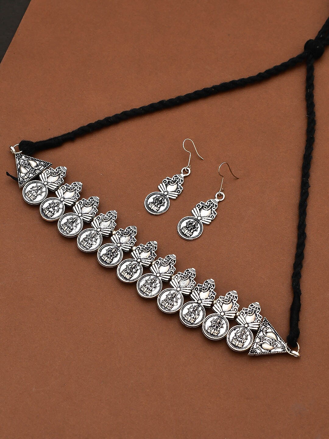 

Silvermerc Designs Women Silver-Plated Oxidised Choker Jewellery Set
