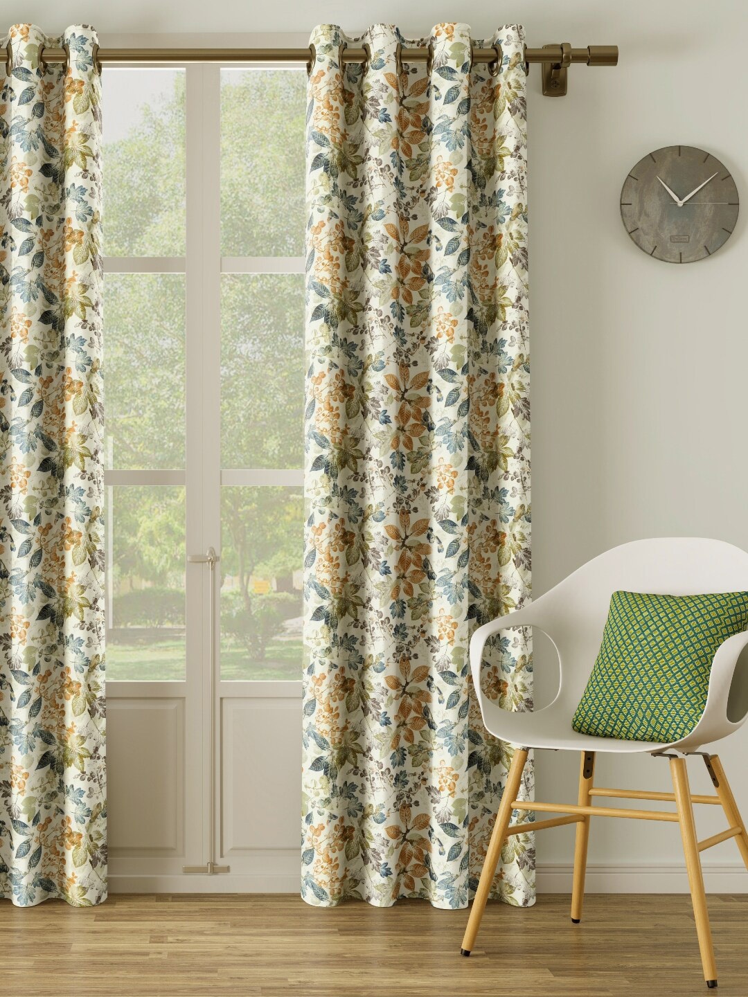 DDecor Cream-Coloured Floral Single Door Curtain