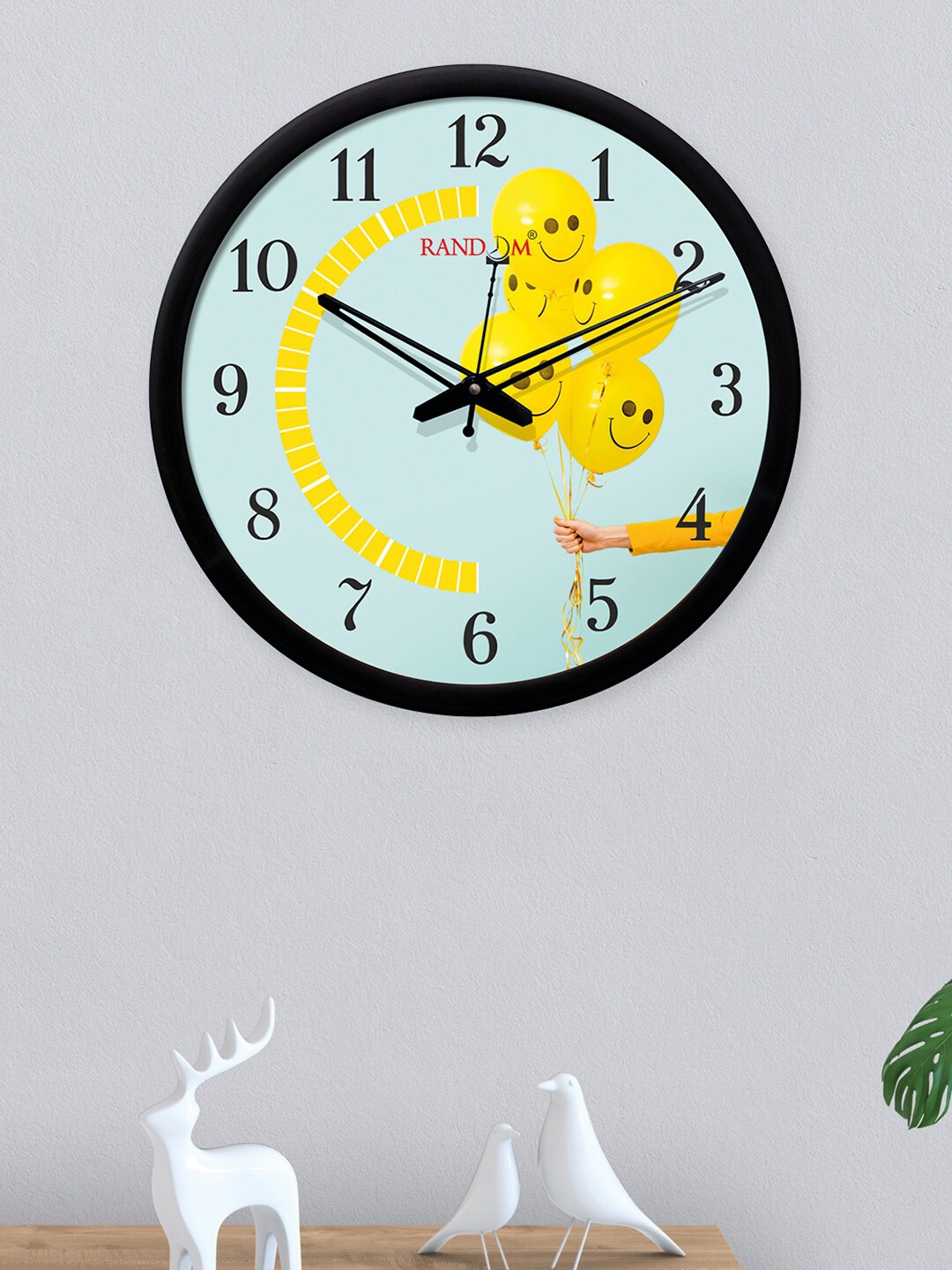 

RANDOM Black & Green Round Printed 30.48 cm Analogue Wall Clock