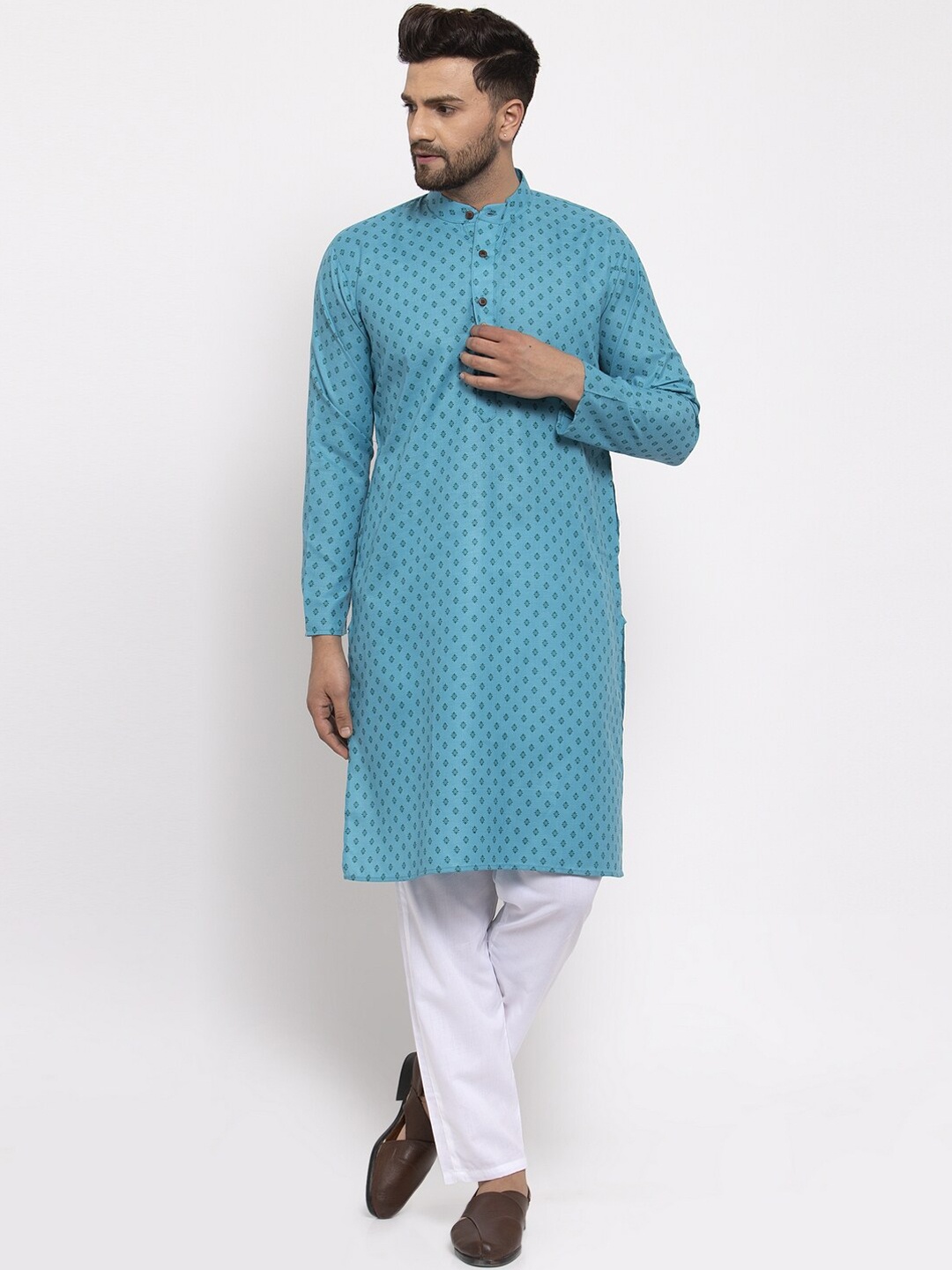 

Jompers Men Turquoise Blue & White Printed Kurta with Pyjamas