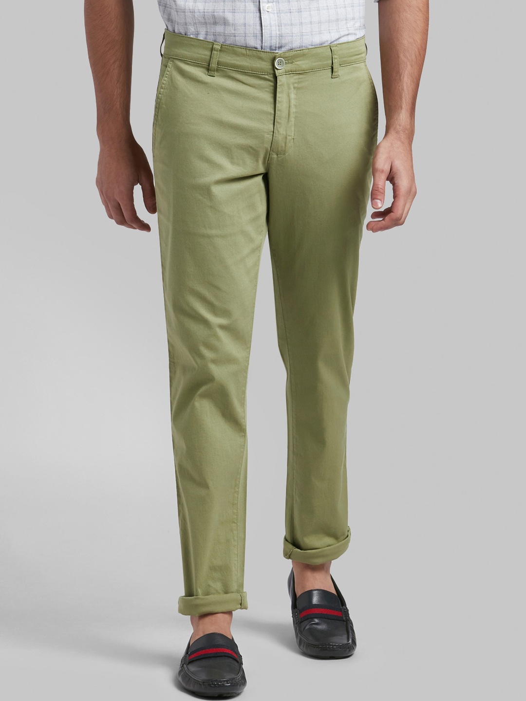 

Parx Men Khaki Tapered Fit Solid Regular Trousers