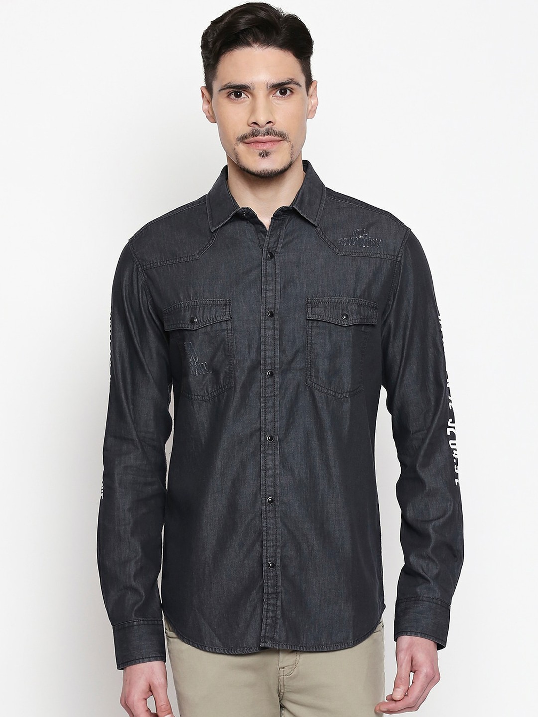 

Mufti Men Charcoal Slim Fit Solid Casual Shirt