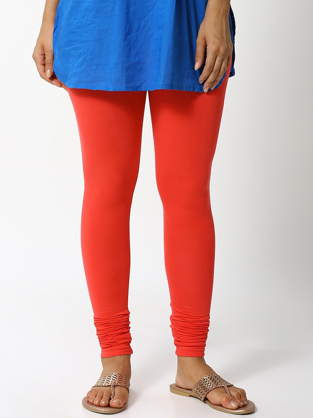 

De Moza Women Coral Red Solid Churidar-Length Leggings