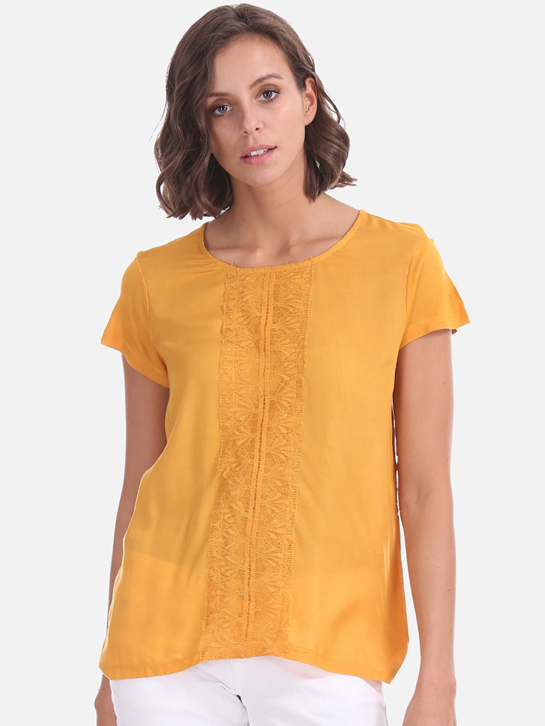 

Cherokee Women Mustard Solid Top