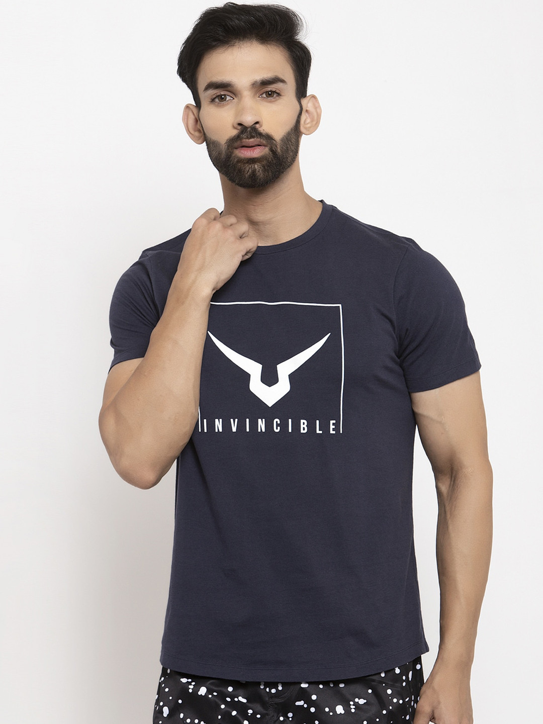 

Invincible Men Navy Blue & White Printed Round Neck T-shirt