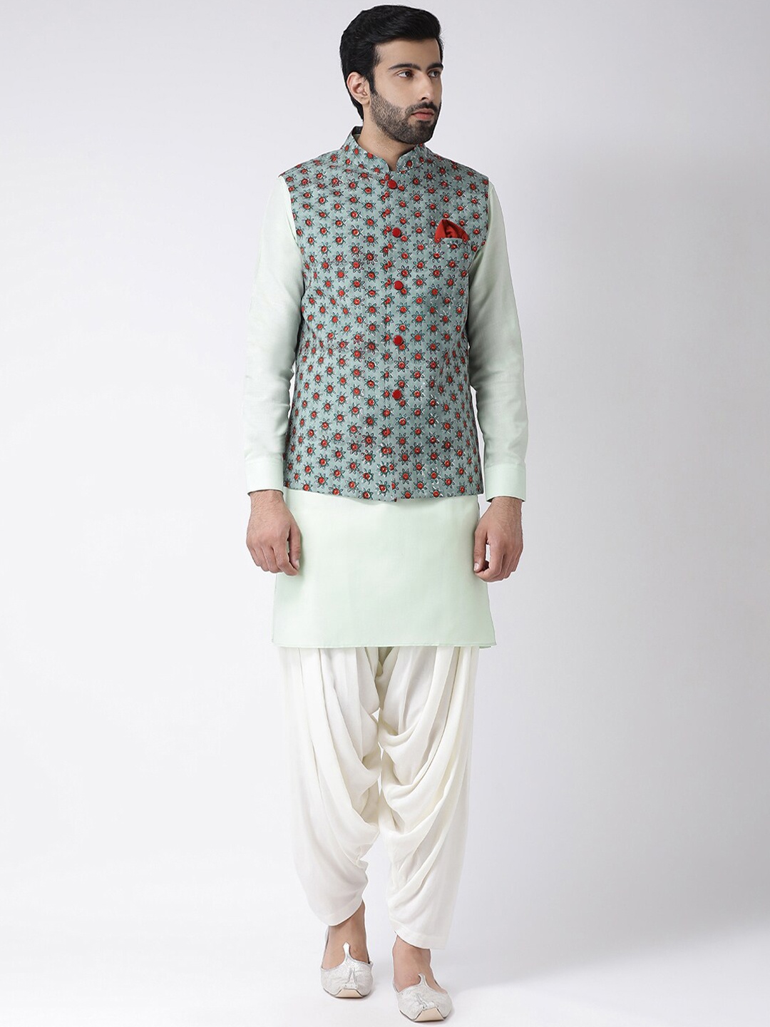 

Vartah Men Green & Off-White Printed Kurta with Patiala & Nehru Jacket