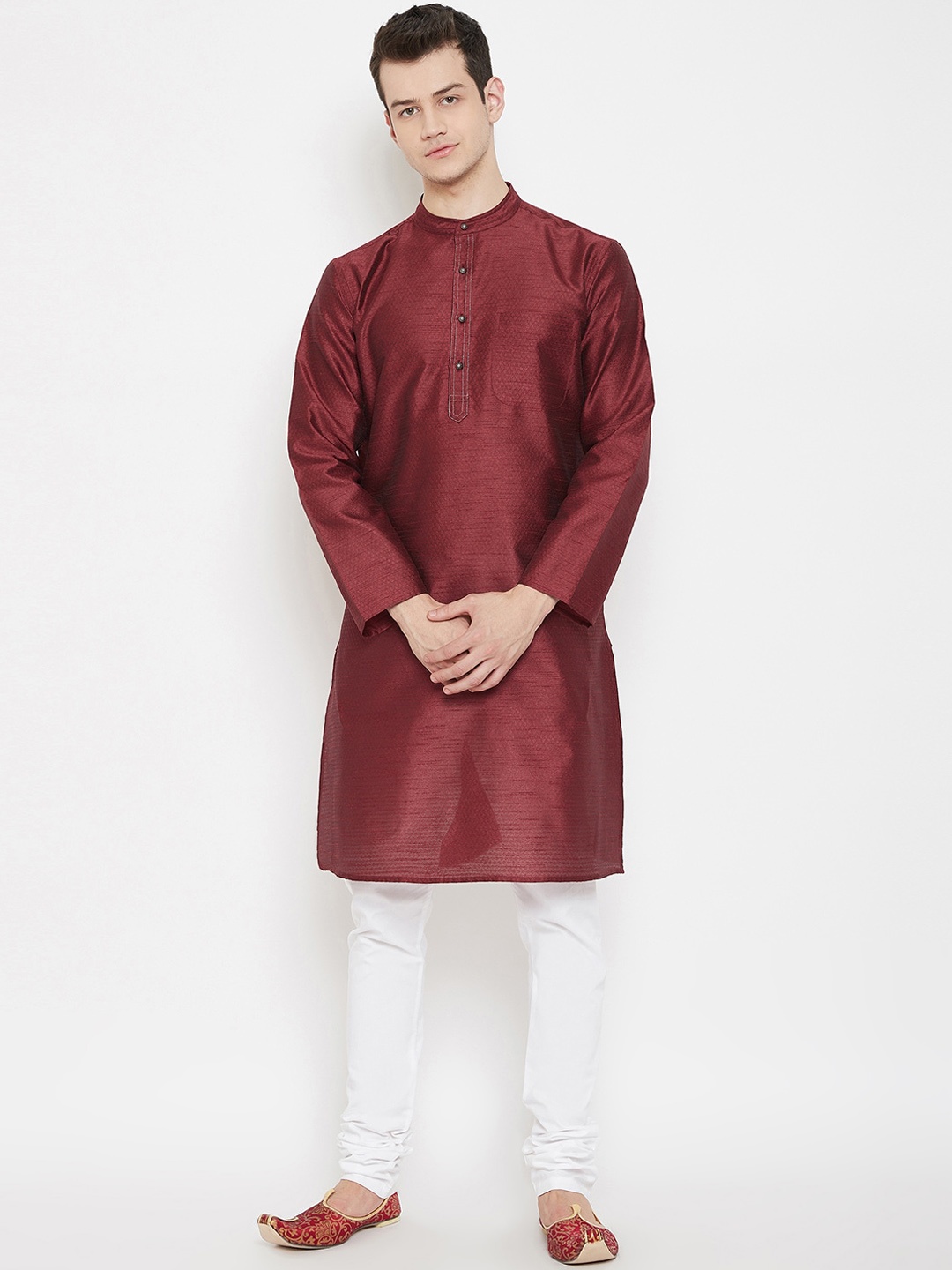 

even Men Maroon Solid Straight Kurta