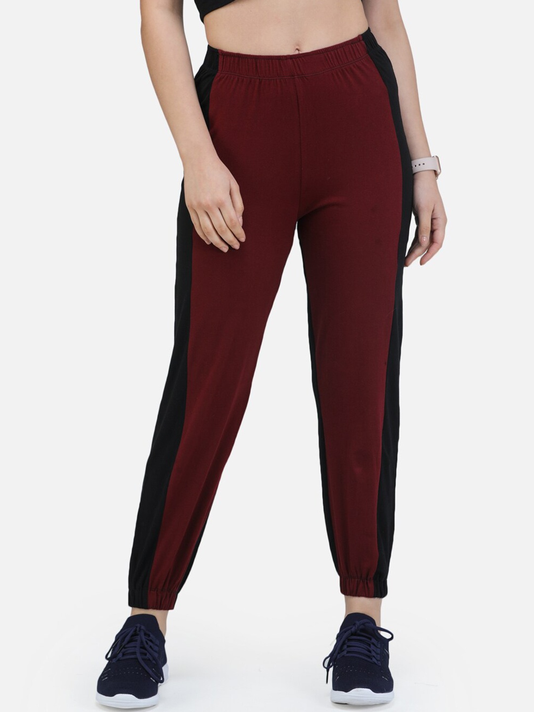 

SCORPIUS Women Maroon & Black Colourblocked Joggers