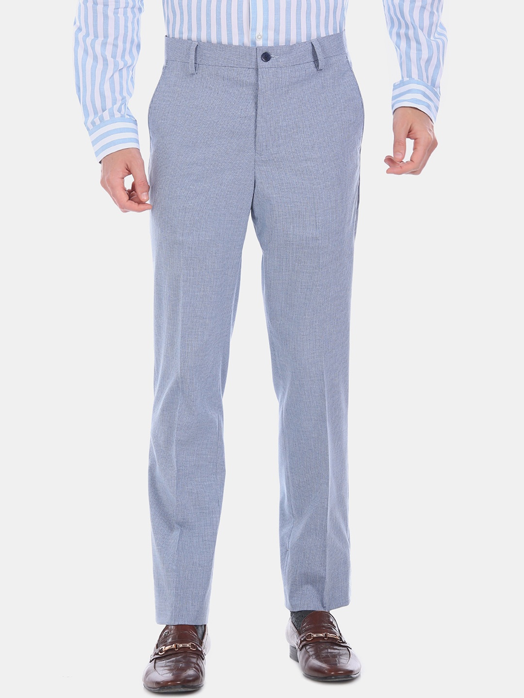 

Arrow Men Blue Regular Fit Solid Formal Trousers